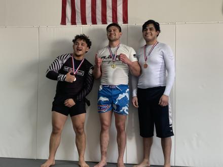 Christian takes 3rd in Beginner 175