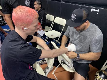 Tracy wrapping Benji