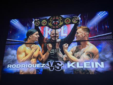 Tracy in the main event banner