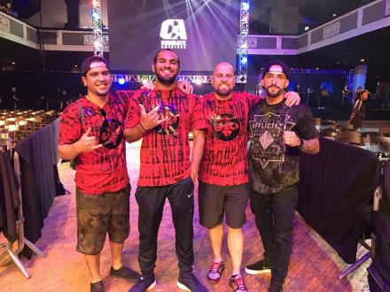 Pre-fight team photo