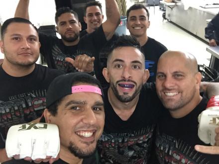 Mark pre-fight selfie